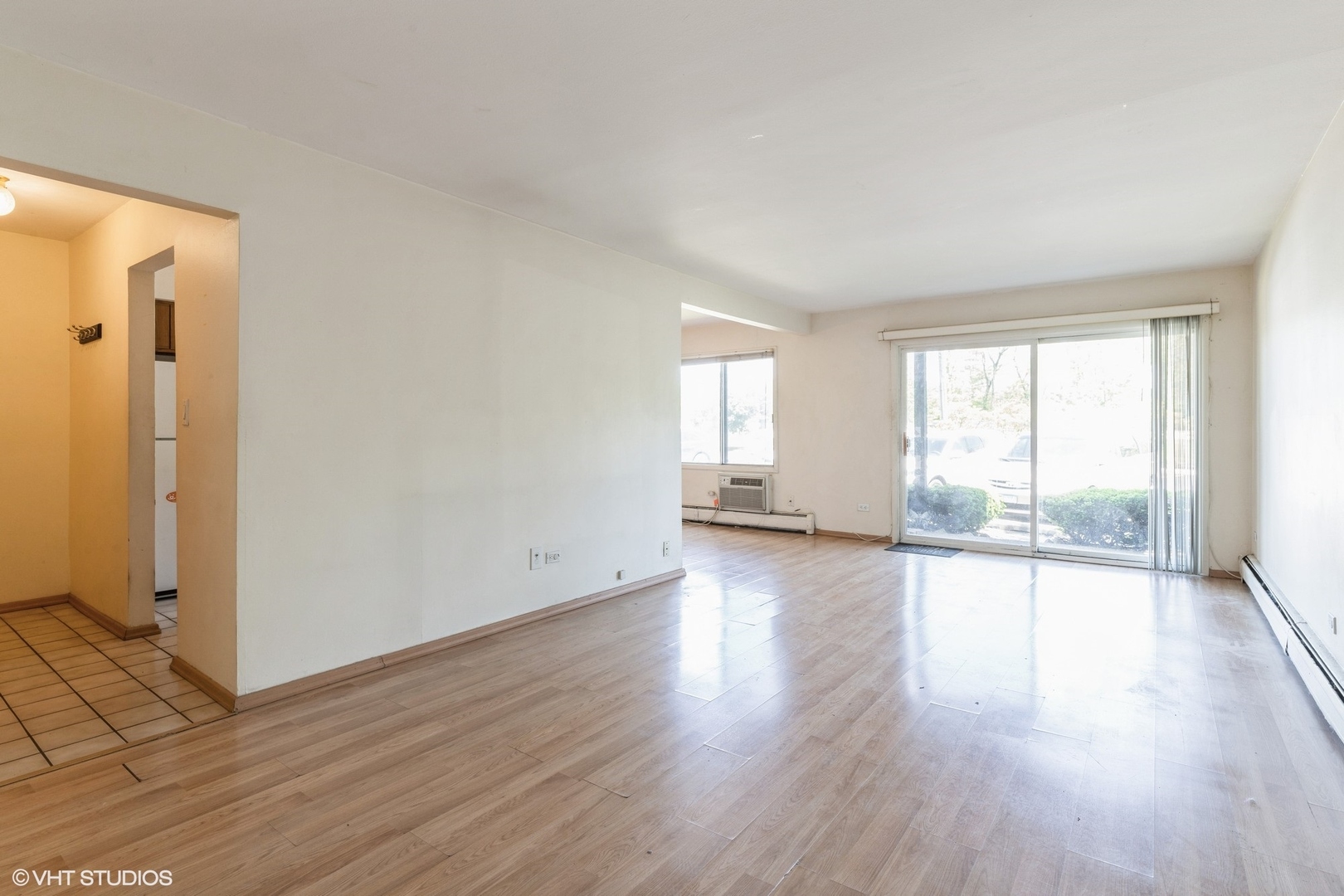 942 E Old Willow Road Unit: 101