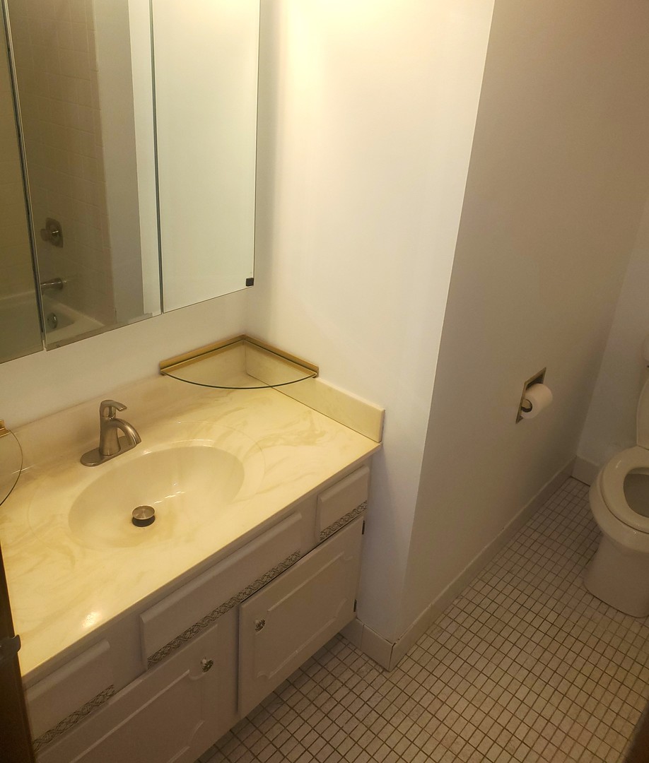 5159 N East River Road Unit: 307D