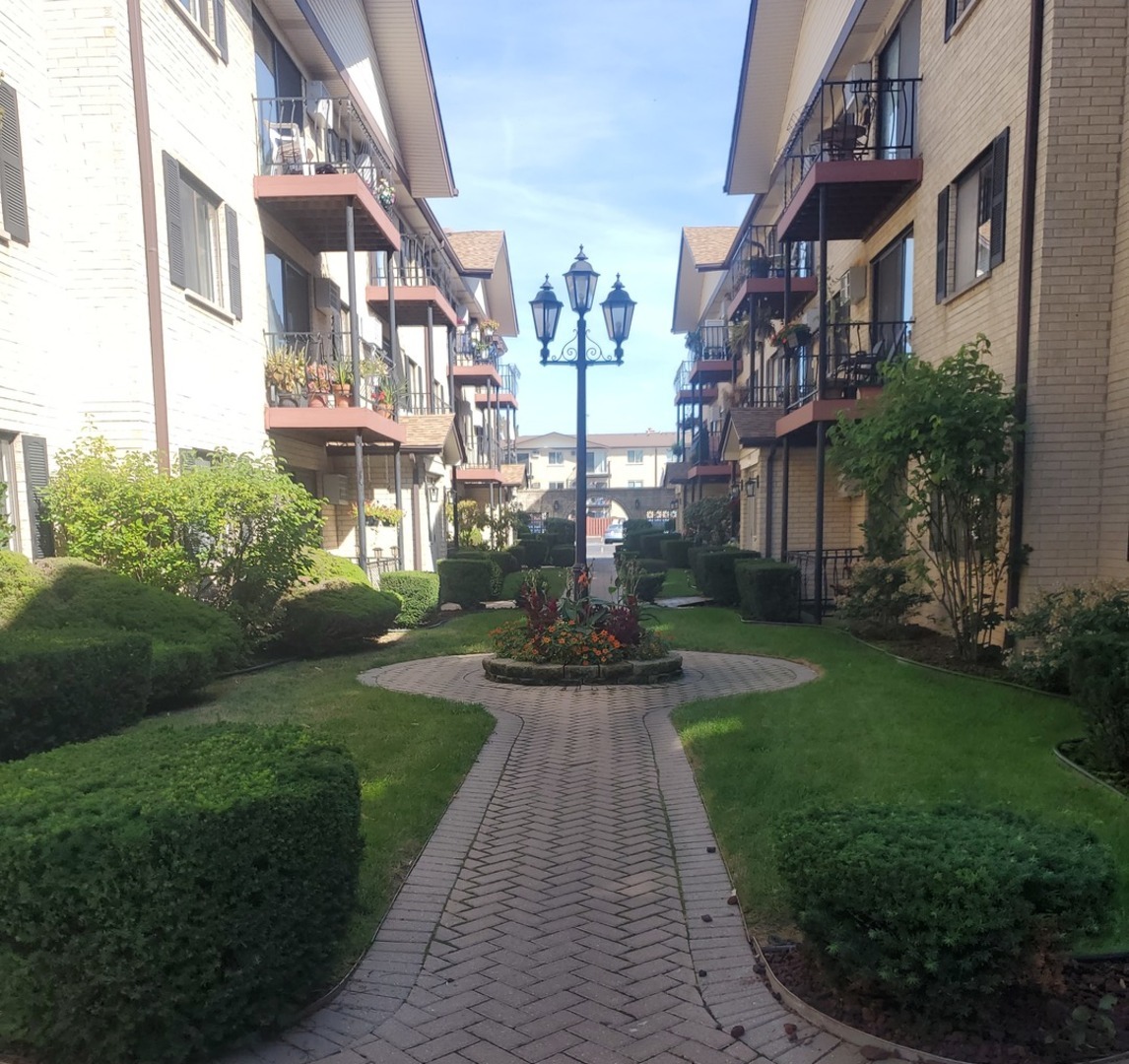 5159 N East River Road Unit: 307D