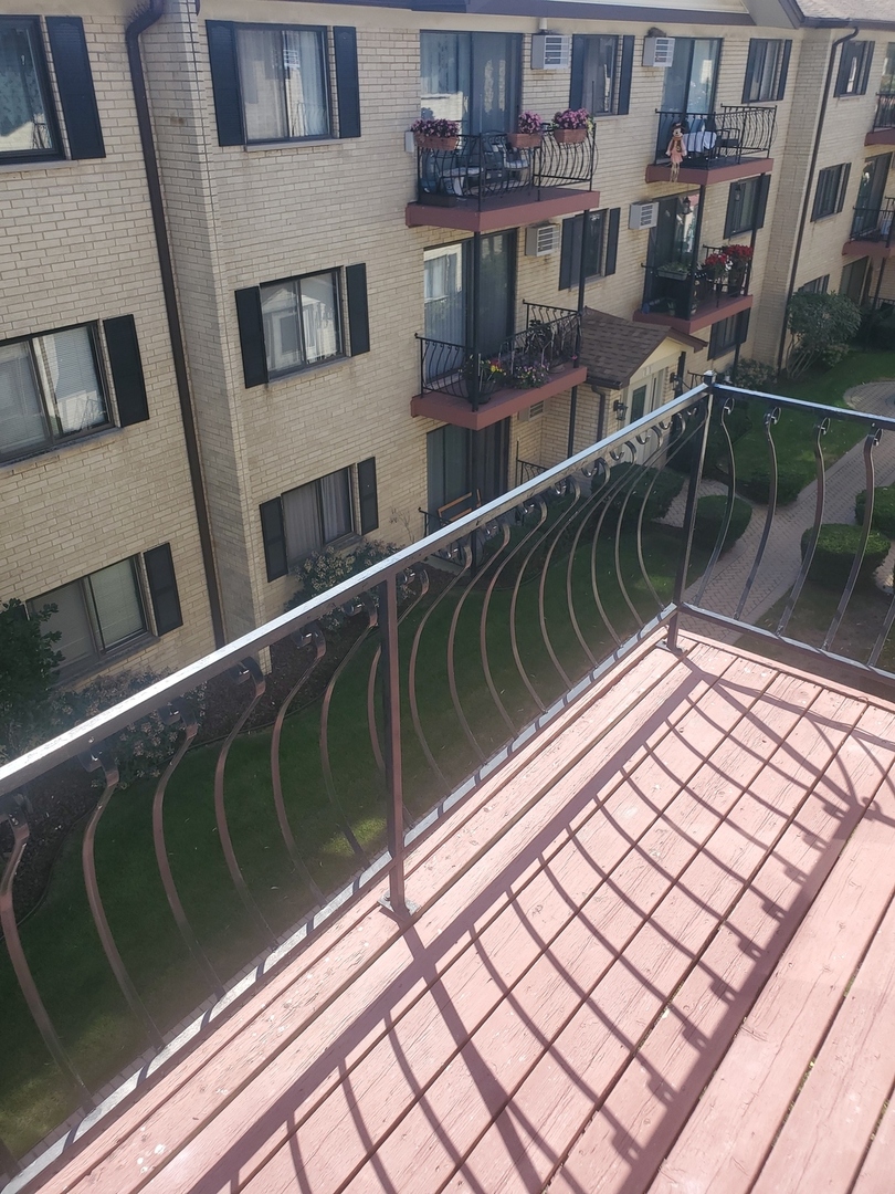 5159 N East River Road Unit: 307D