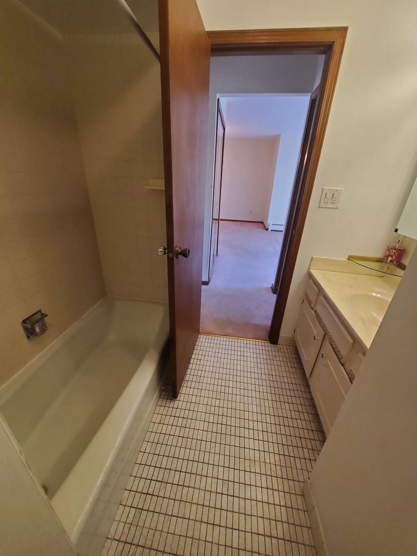 5159 N East River Road Unit: 307D