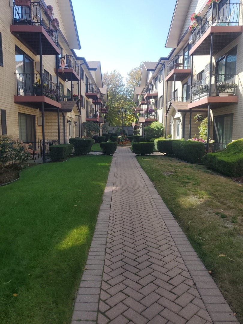 5159 N East River Road Unit: 307D