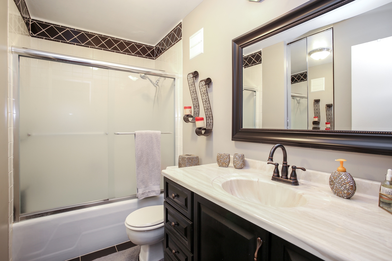 1415 E CENTRAL Road Unit: 219C