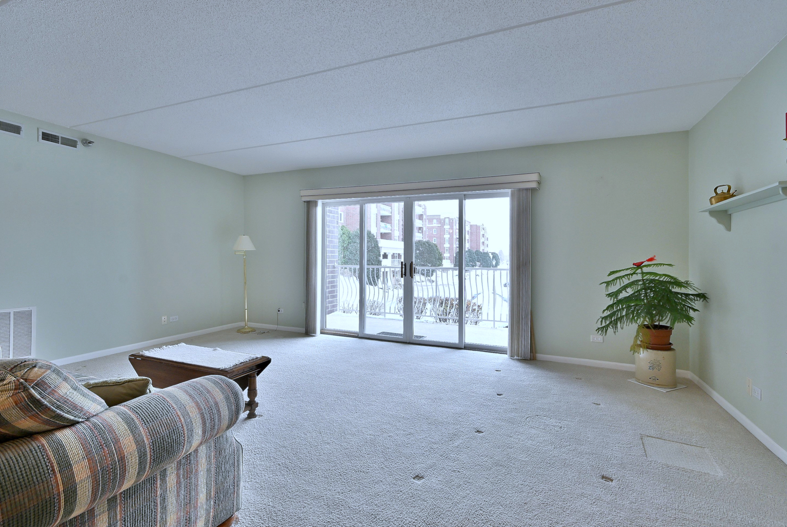 7091 W Touhy Avenue Unit: 209