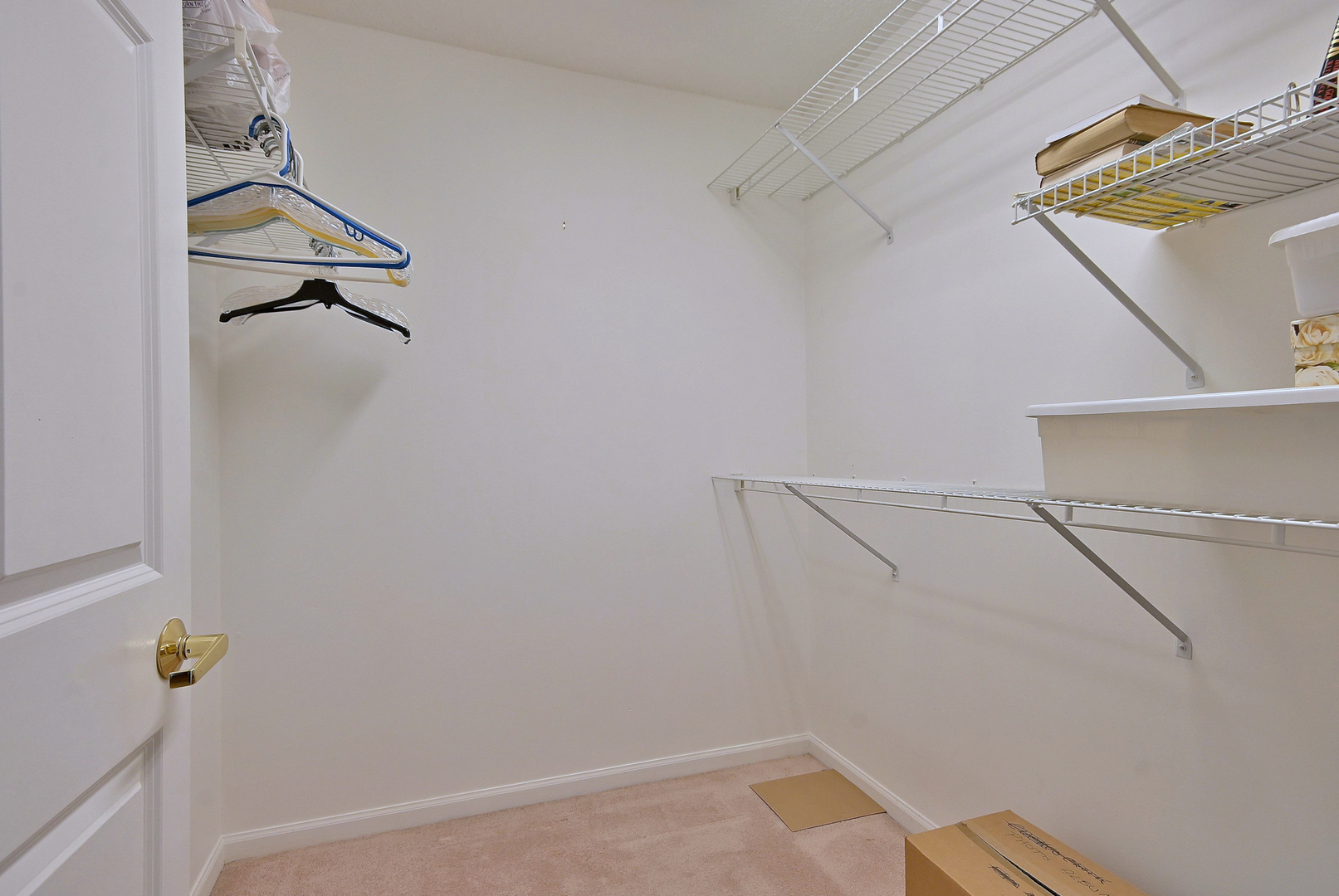 7091 W Touhy Avenue Unit: 209