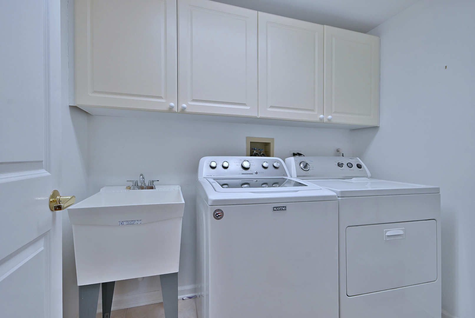 7091 W Touhy Avenue Unit: 209