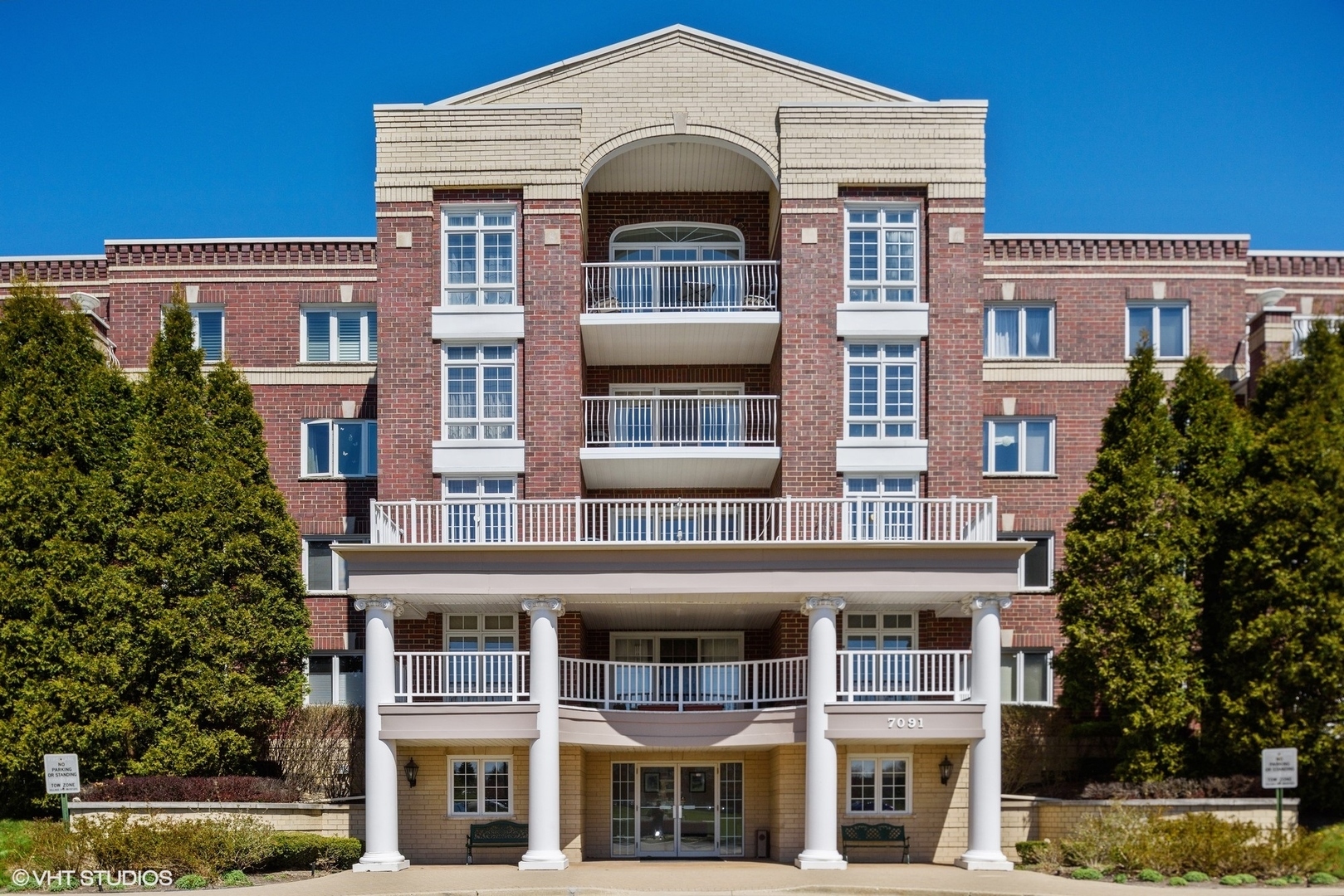 7091 W Touhy Avenue Unit: 209