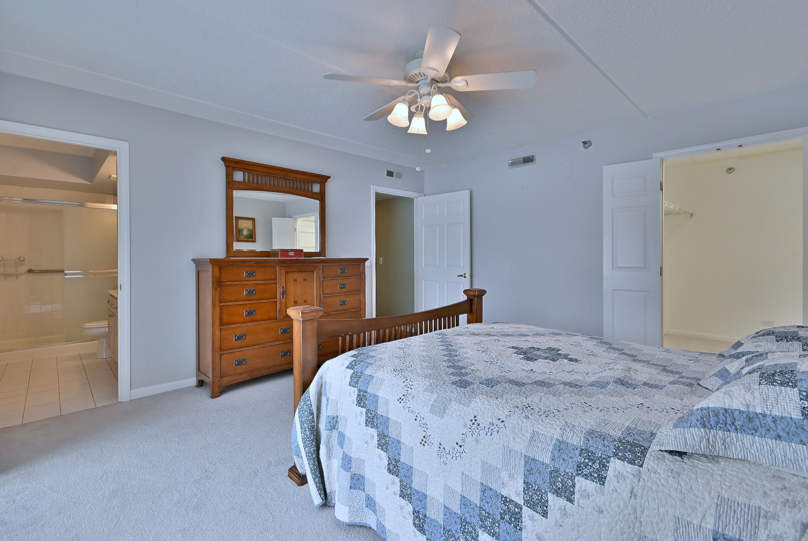 7091 W Touhy Avenue Unit: 209