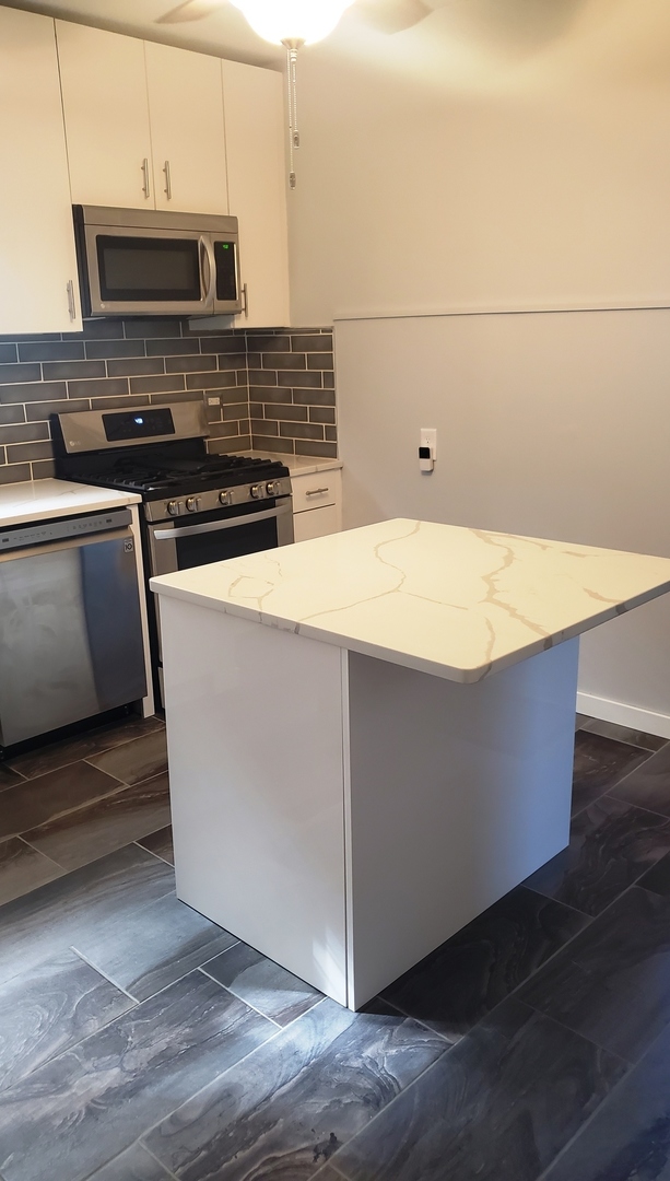 5317 N Manila Avenue Unit: 2