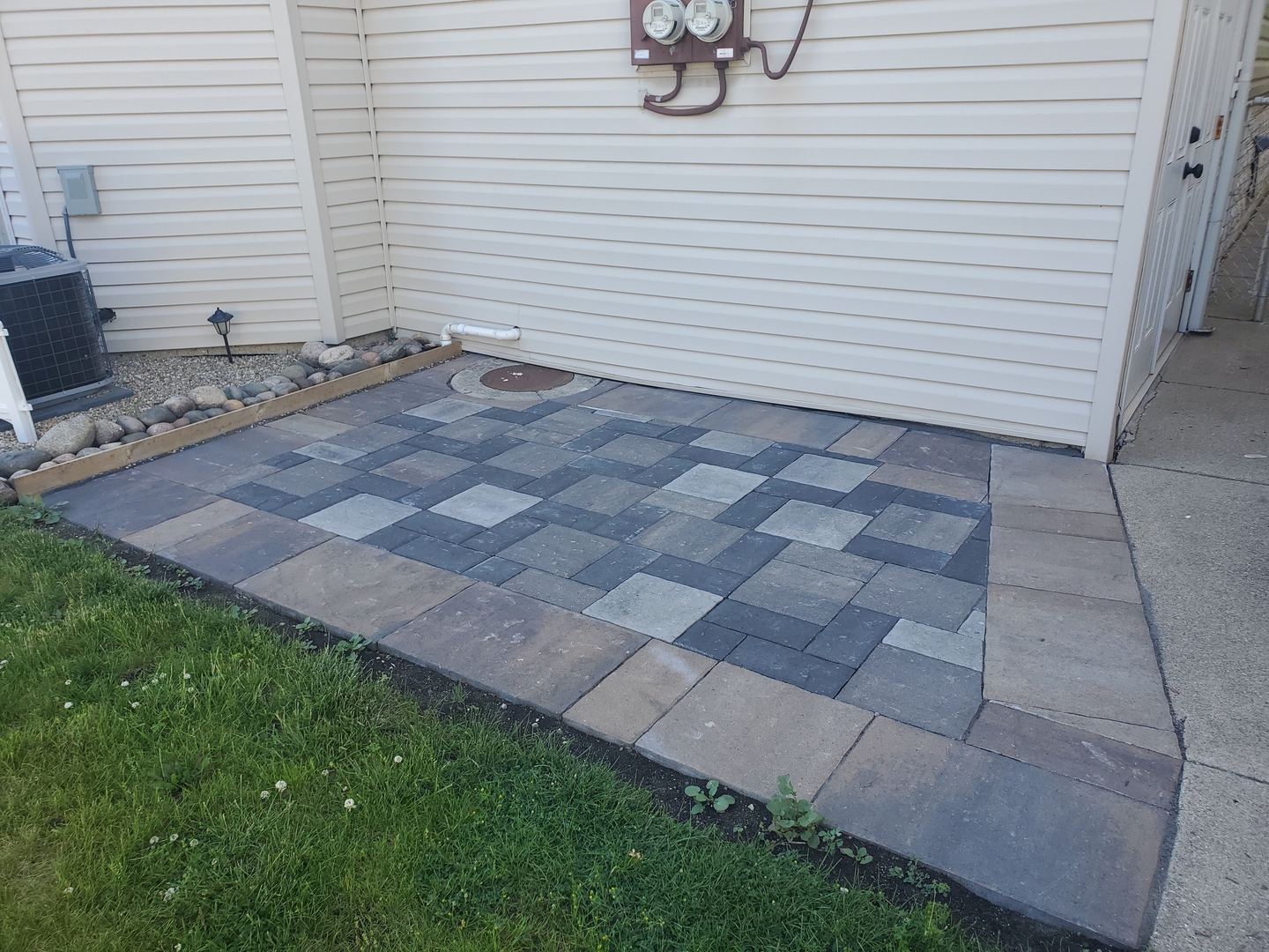 5317 N Manila Avenue Unit: 2