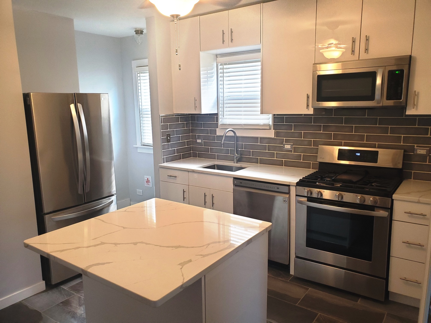 5317 N Manila Avenue Unit: 2