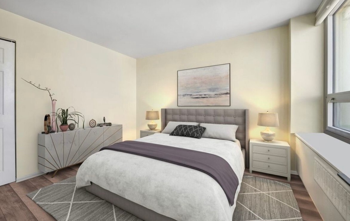 88 W SCHILLER Street Unit: 2305L