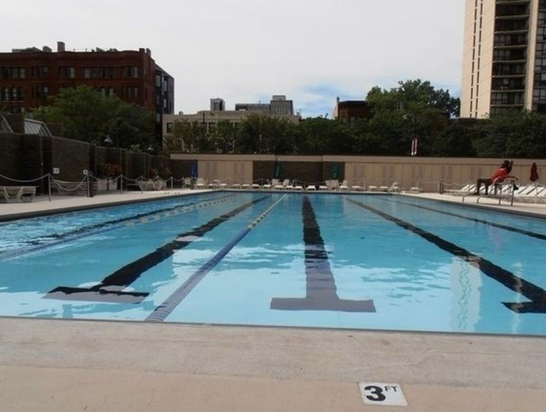 88 W SCHILLER Street Unit: 2305L