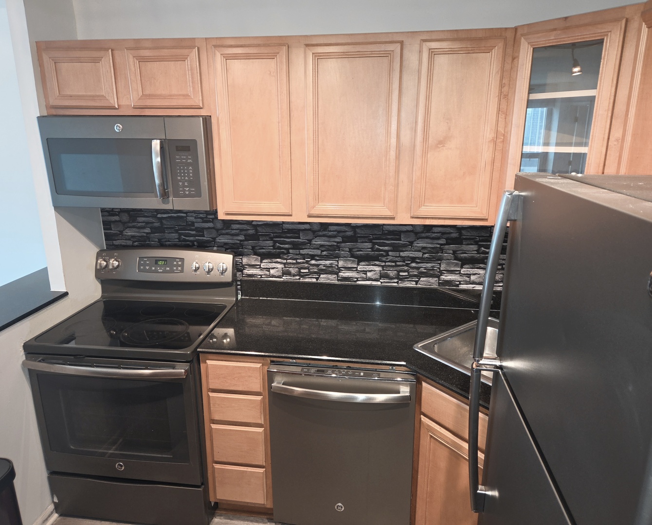 88 W SCHILLER Street Unit: 2305L