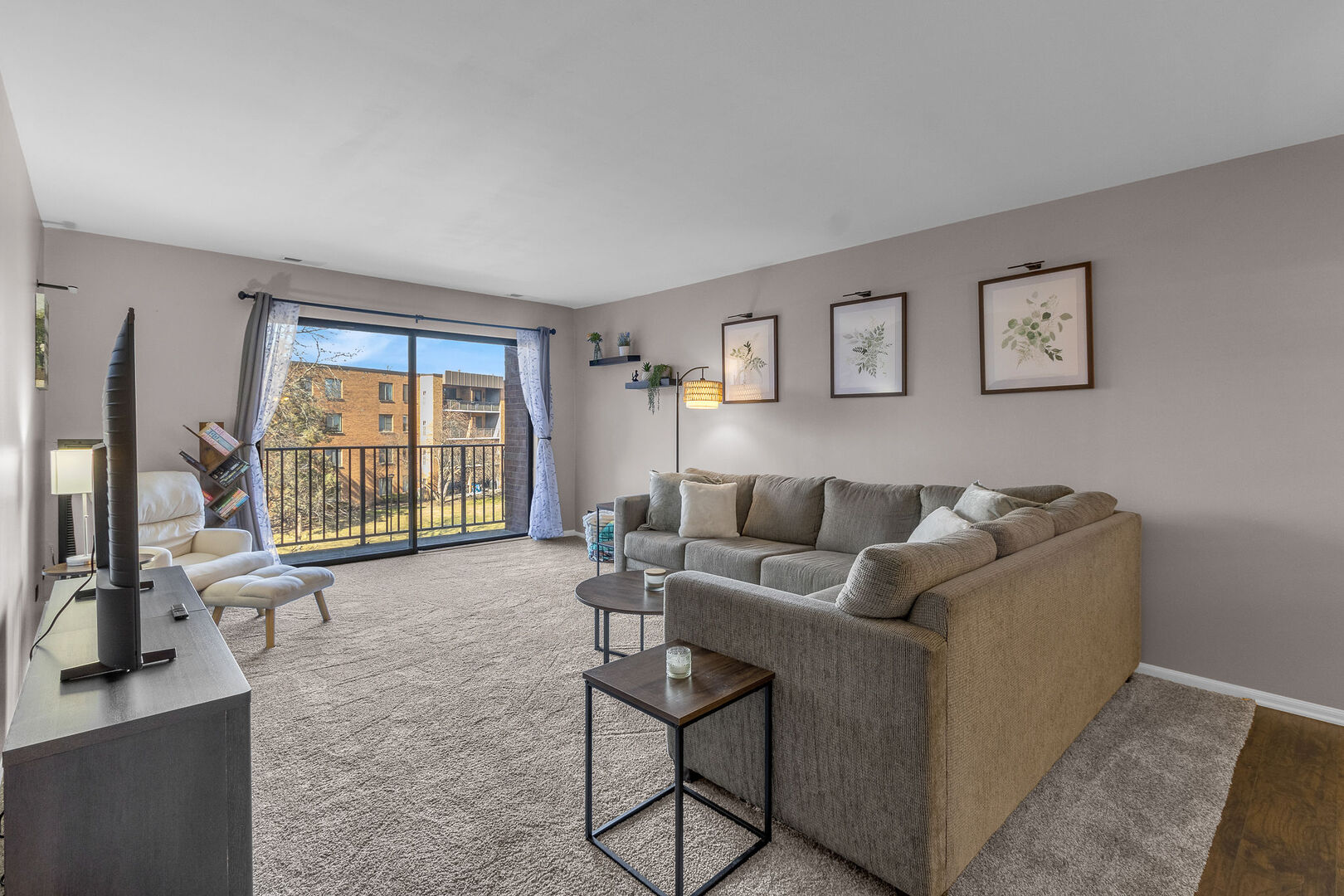 950 E Wilmette Road Unit: 330