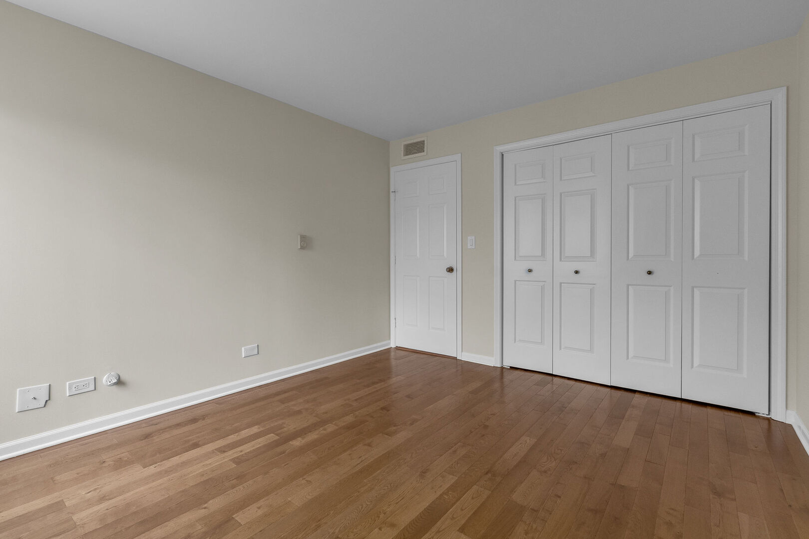 22 Park Lane Unit: 404