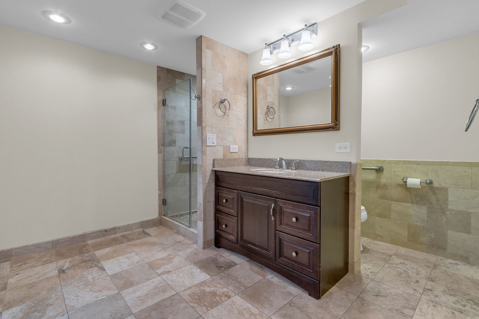 22 Park Lane Unit: 404