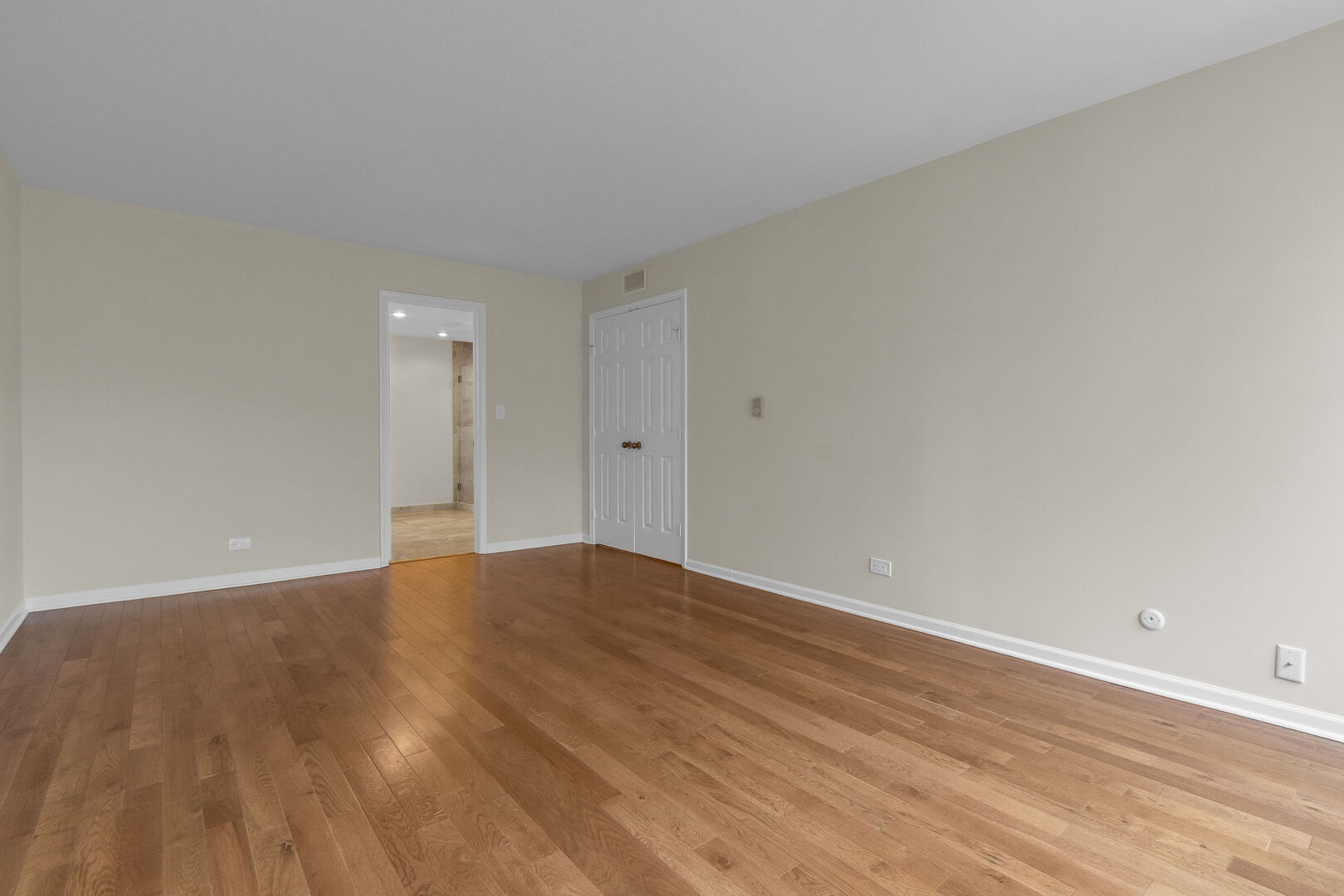 22 Park Lane Unit: 404