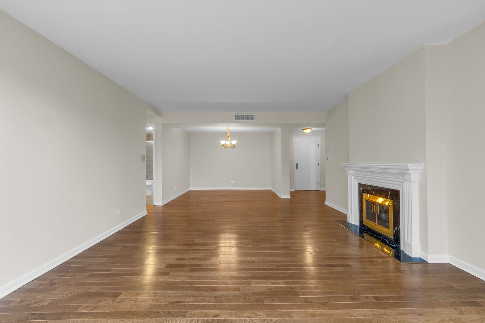 22 Park Lane Unit: 404