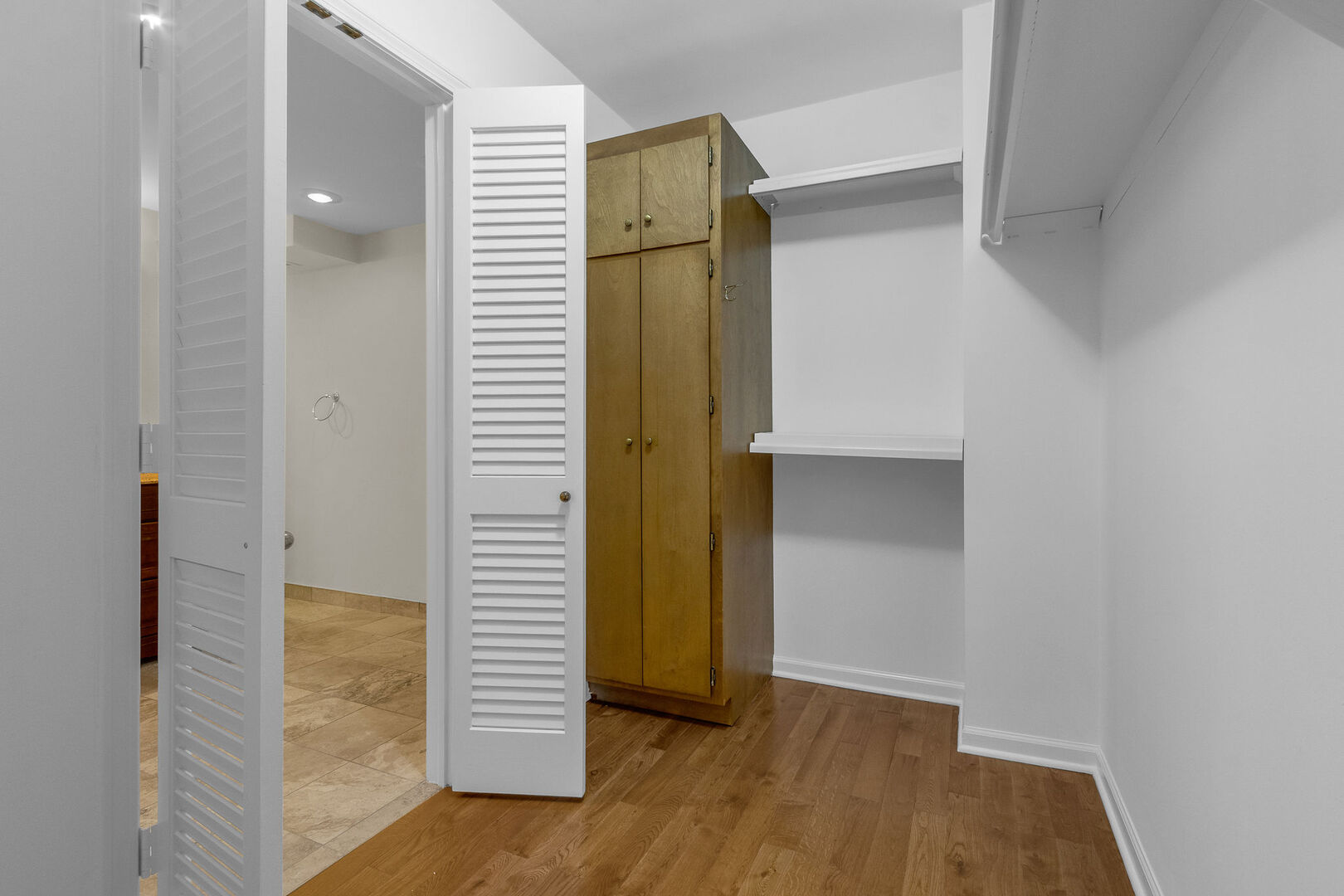 22 Park Lane Unit: 404