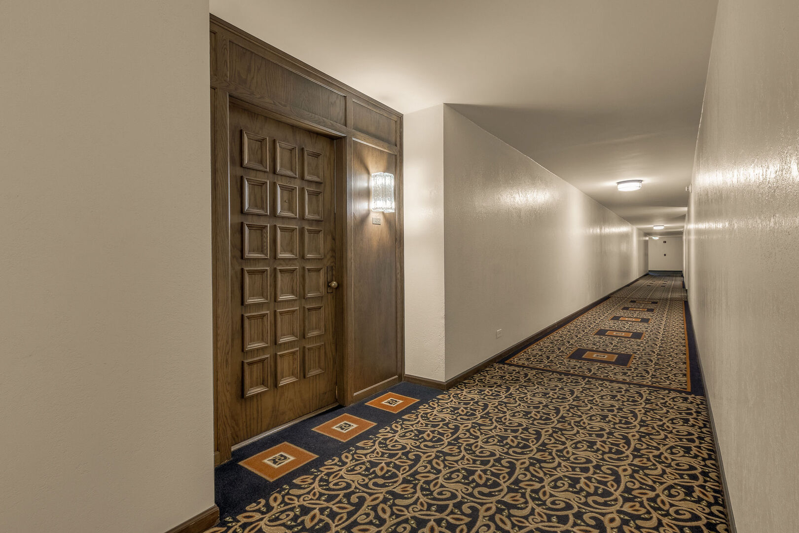 22 Park Lane Unit: 404