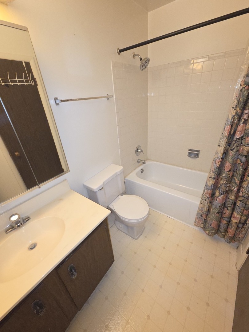 727 Whitesail Drive