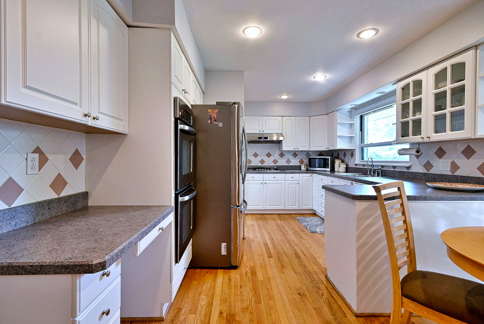 4915 Jerome Avenue