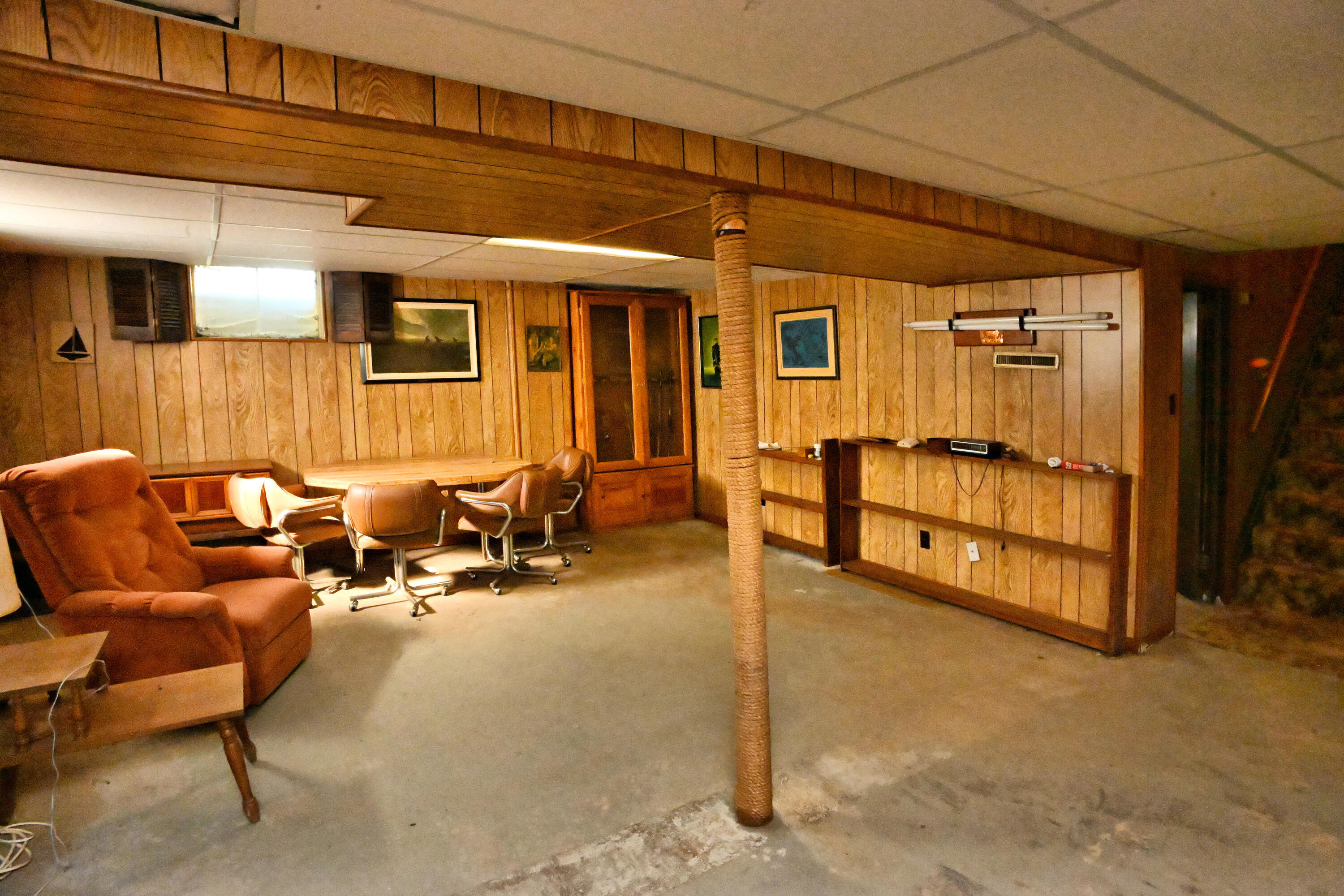 922 N County Line Road