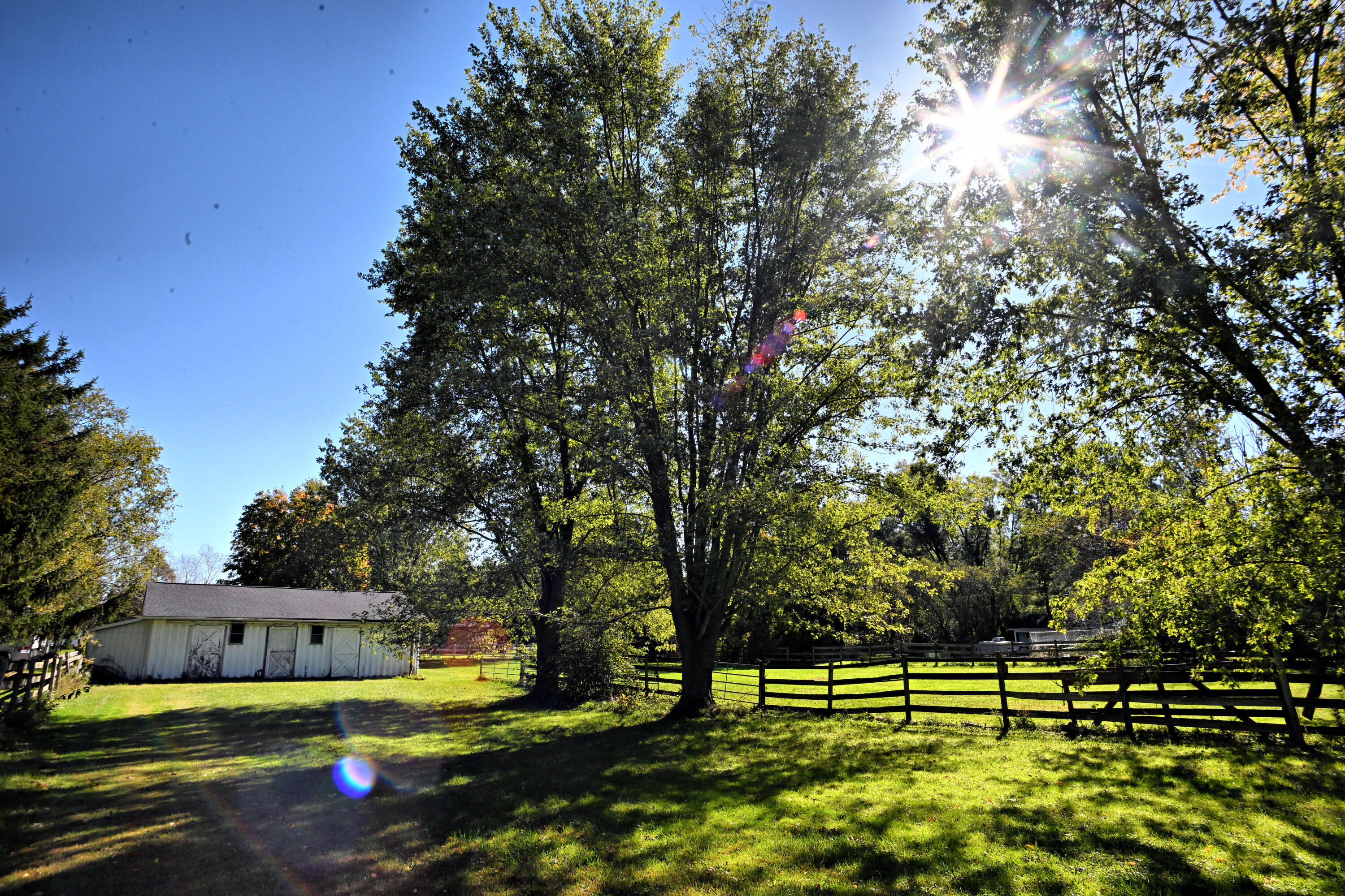 922 N County Line Road