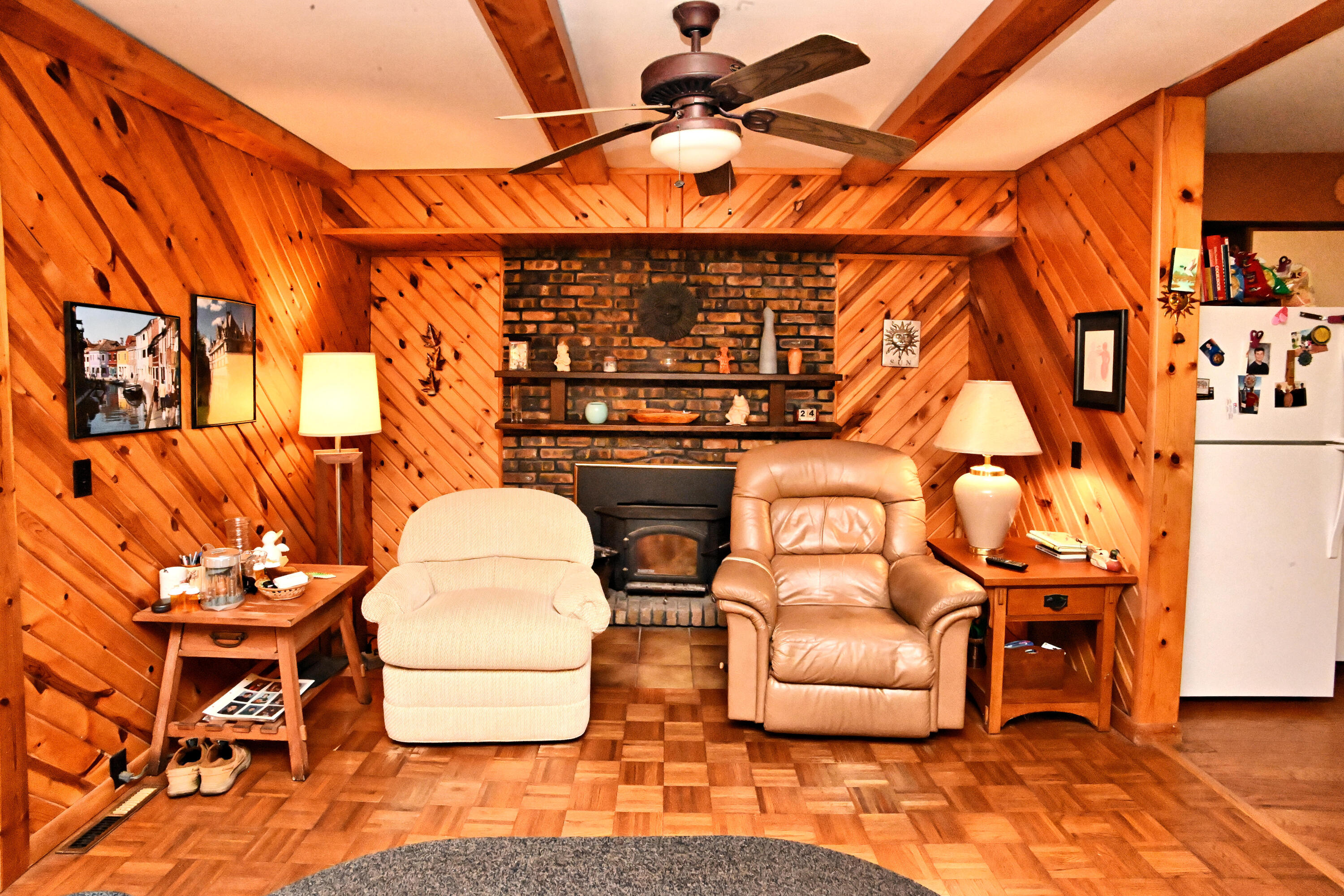 922 N County Line Road