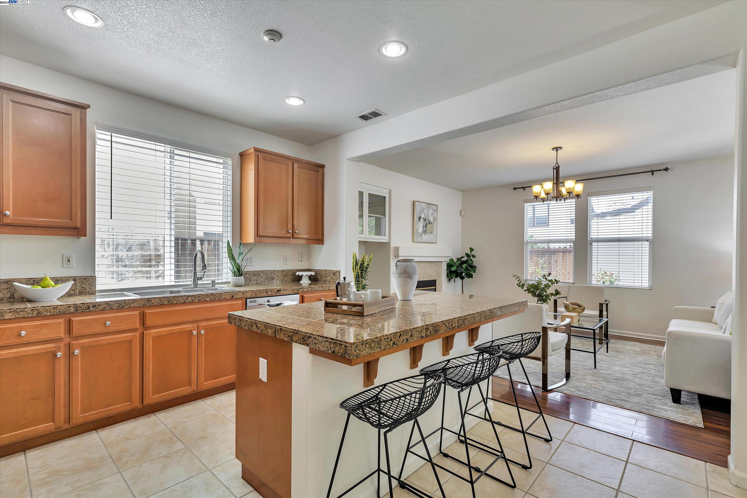 949 Mason Ct