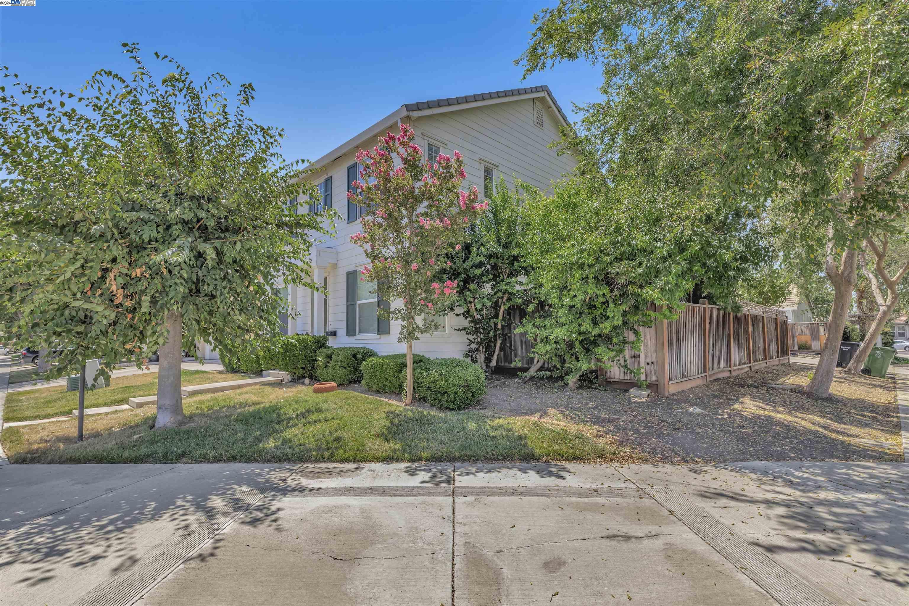 949 Mason Ct