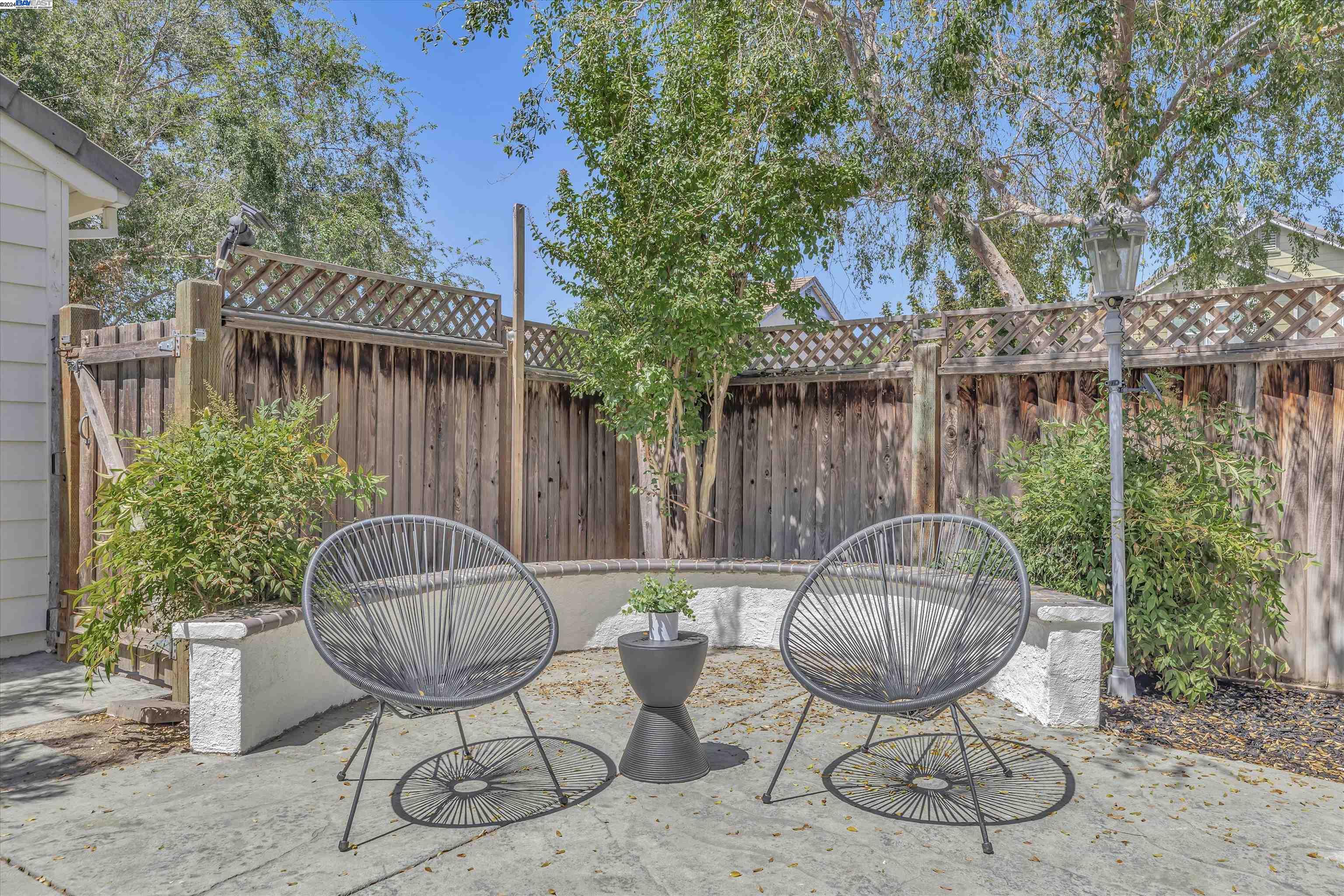 949 Mason Ct