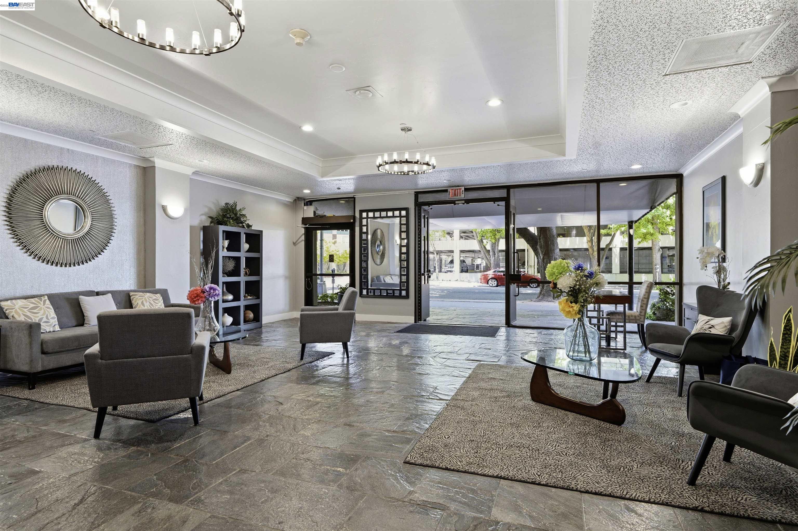 500 N St # 205