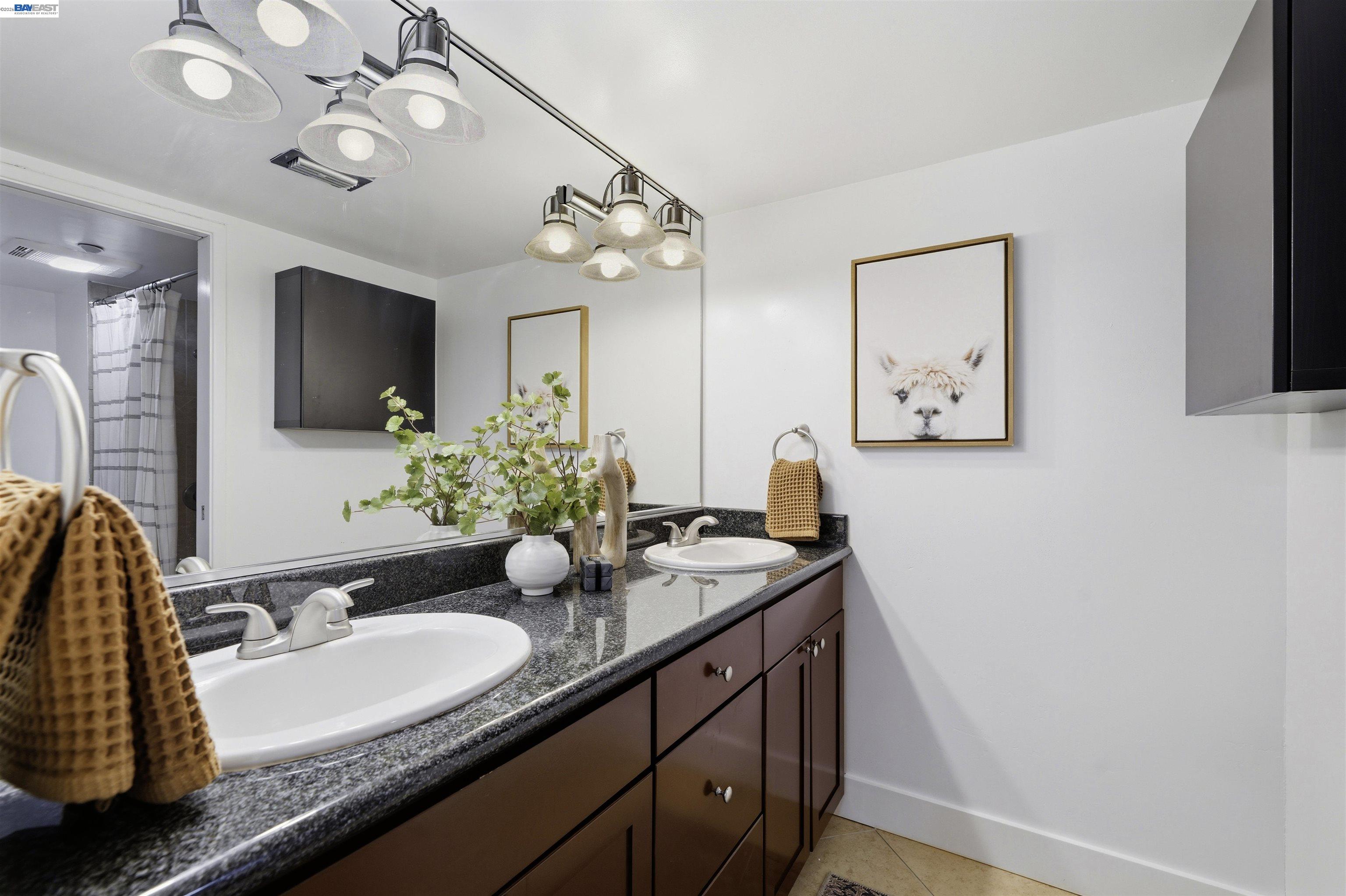 500 N St # 205