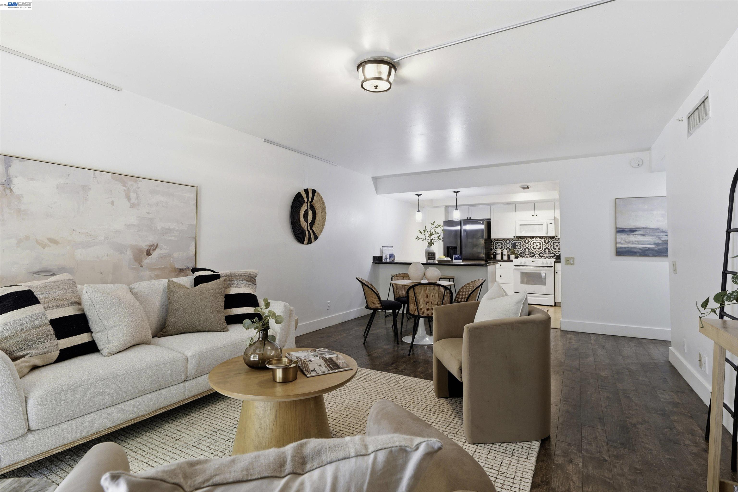 500 N St # 205