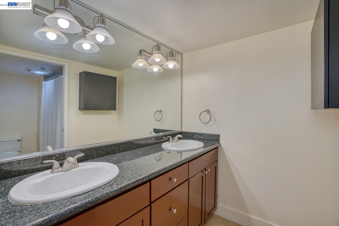 500 N St # 205