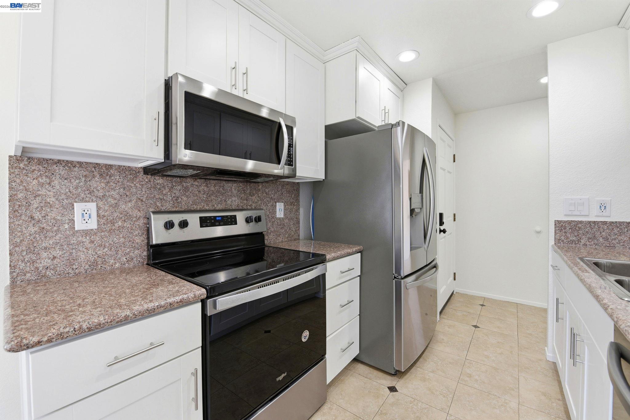 935 Cherry Glen Cir # 219