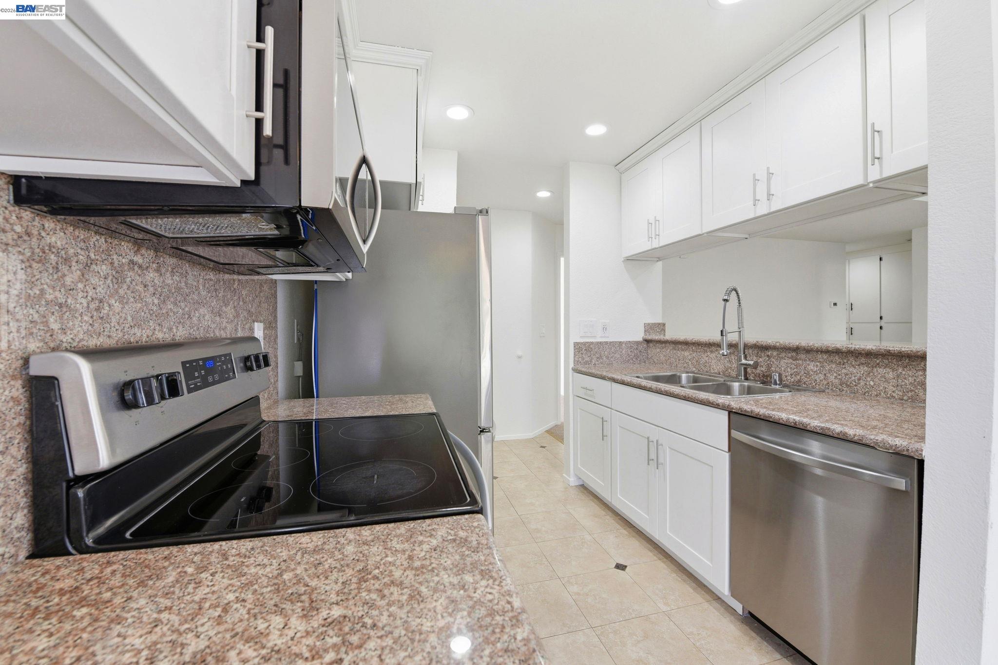 935 Cherry Glen Cir # 219