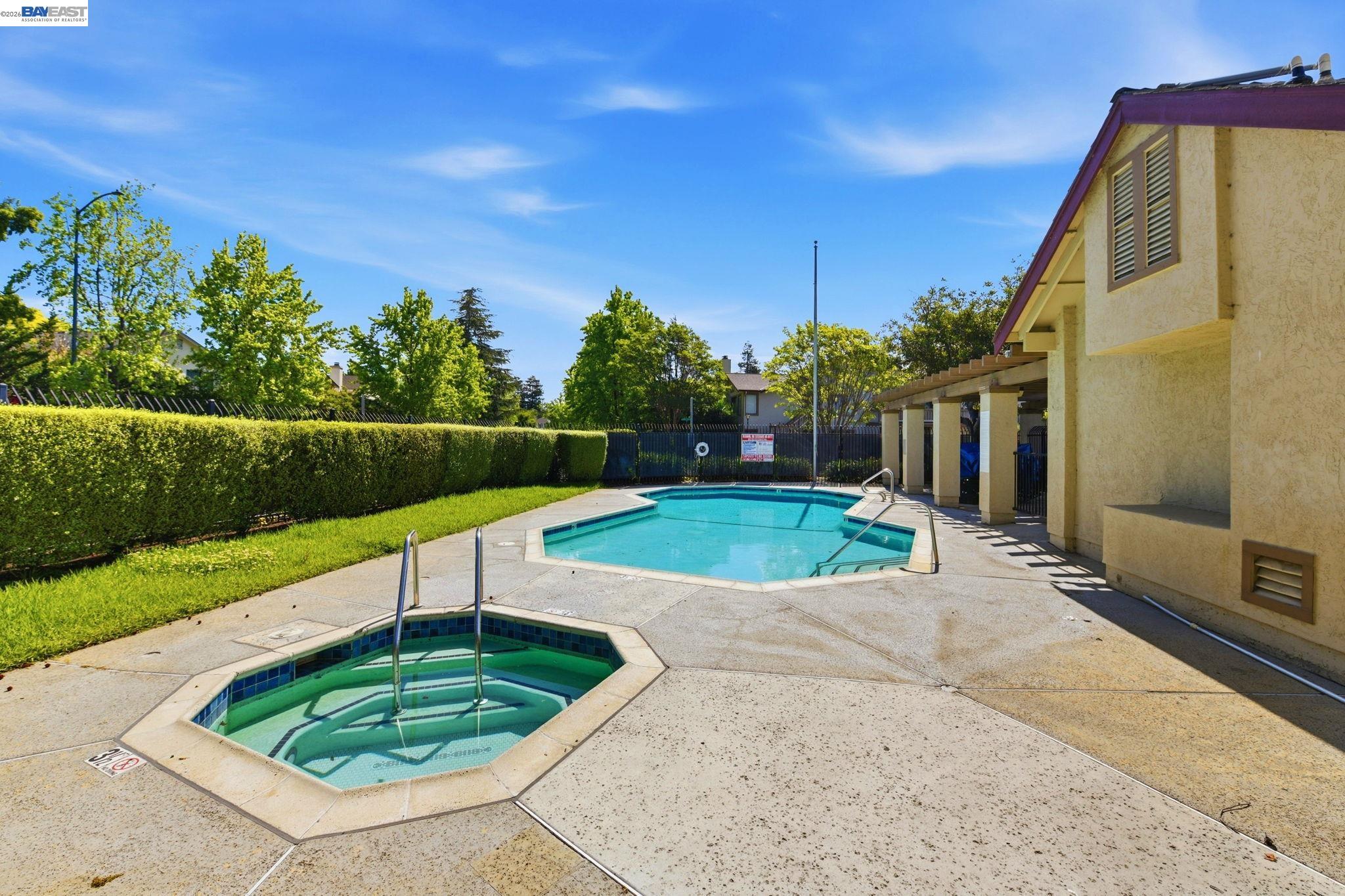 935 Cherry Glen Cir # 219