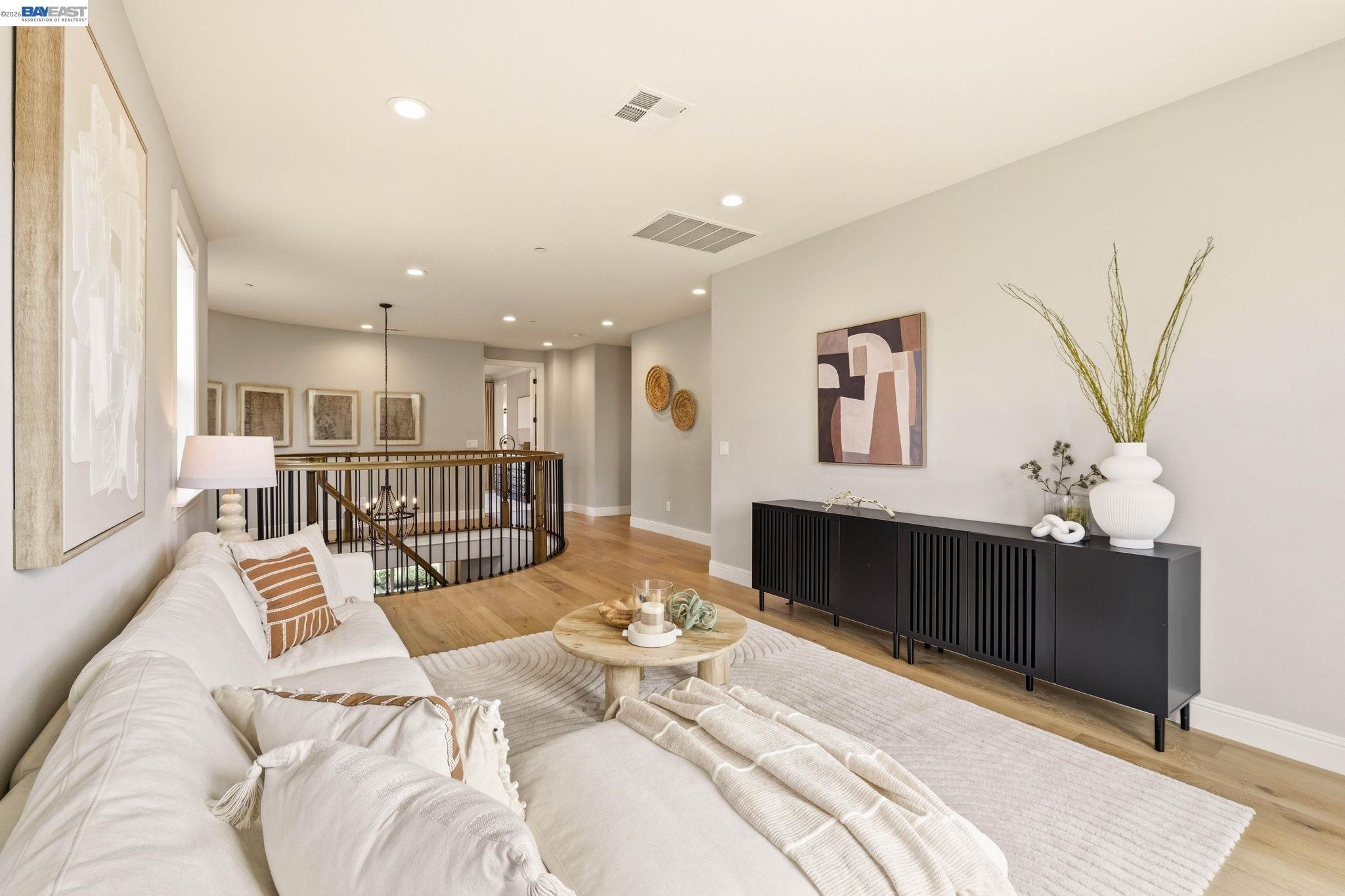 1091 Trumpet Vine Lane