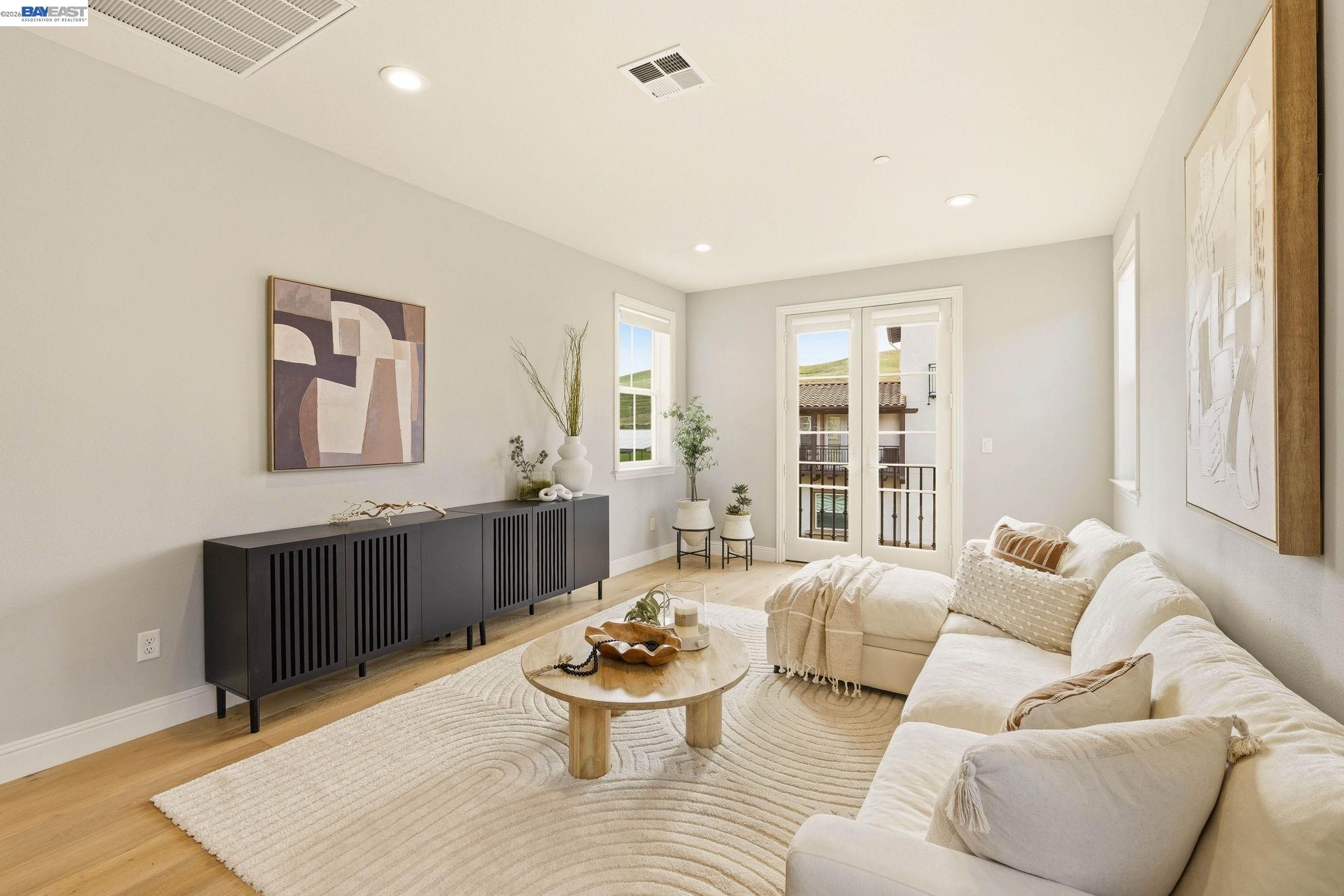 1091 Trumpet Vine Lane
