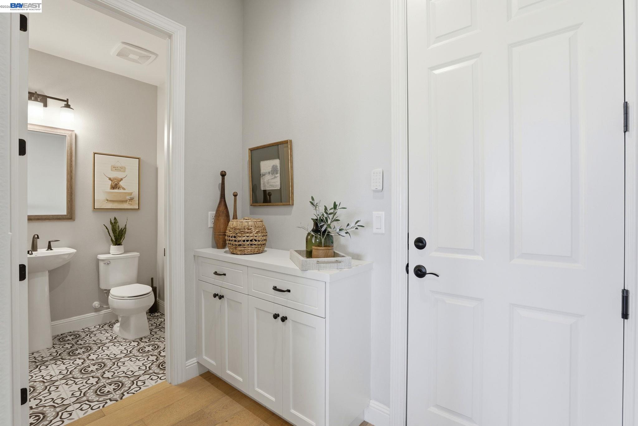 1091 Trumpet Vine Lane