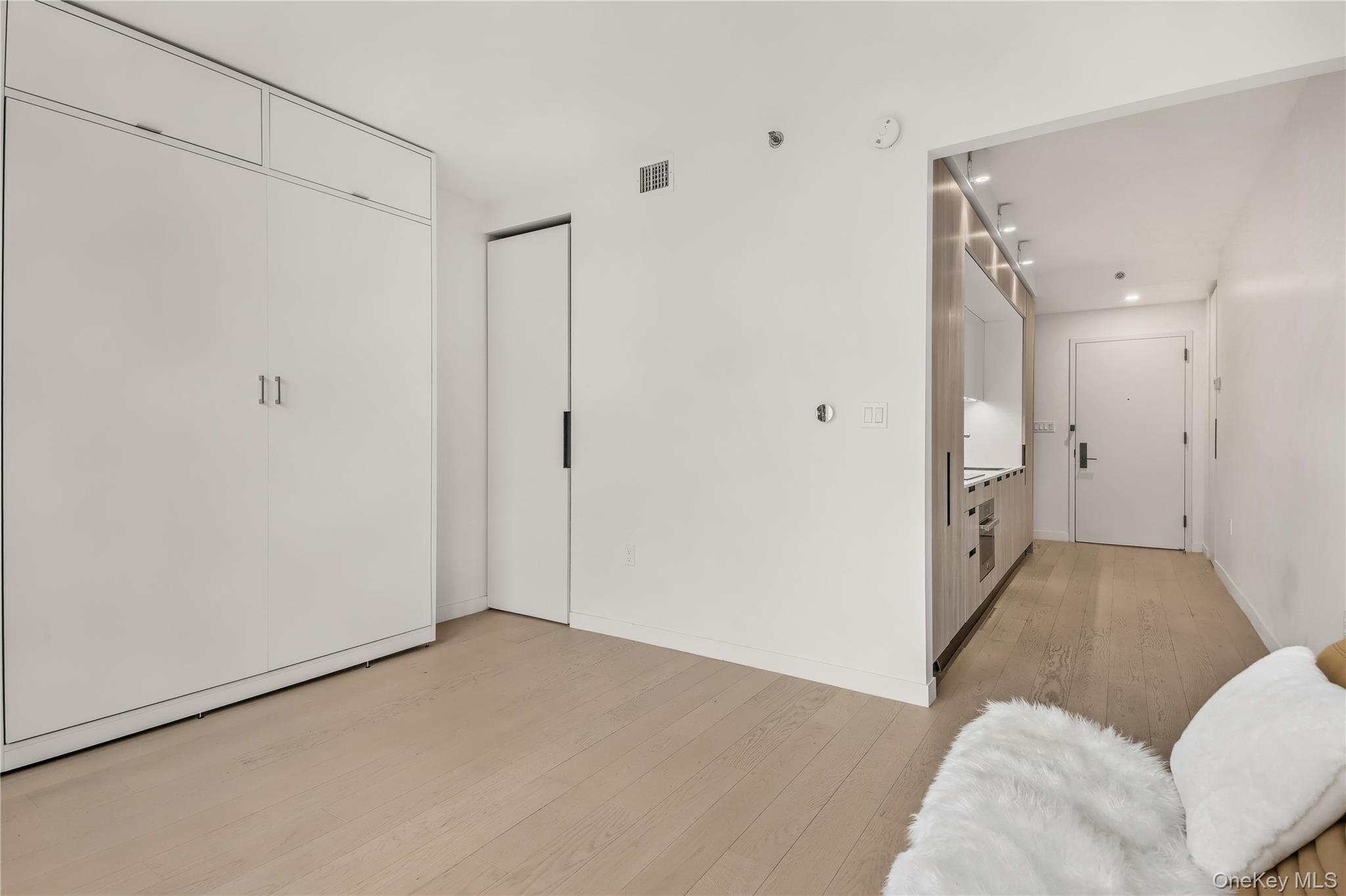 181 E 101 Street Unit: 804