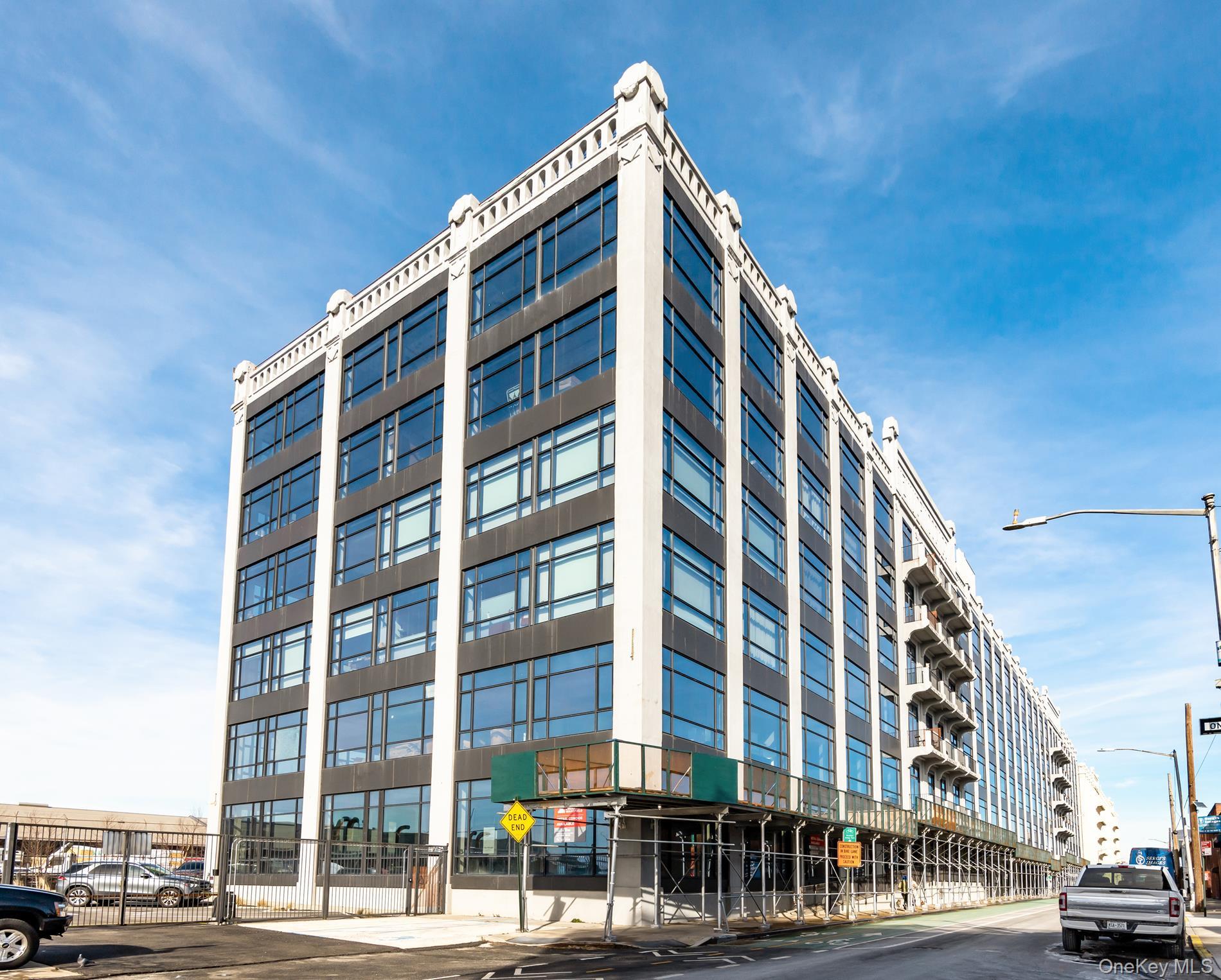 160 Imlay Street Unit: 3B2