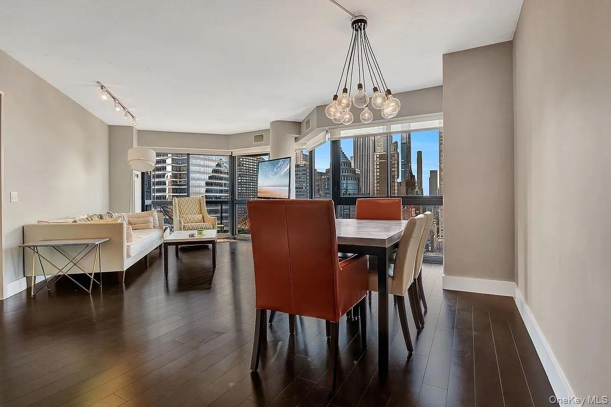 200 E 61st Street Unit: 35B