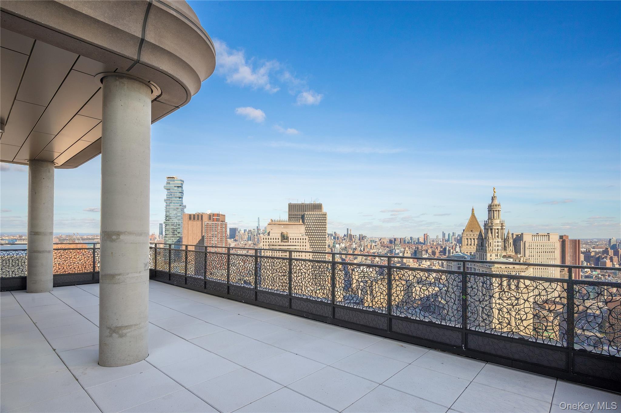 25 Park Row Unit: 34B