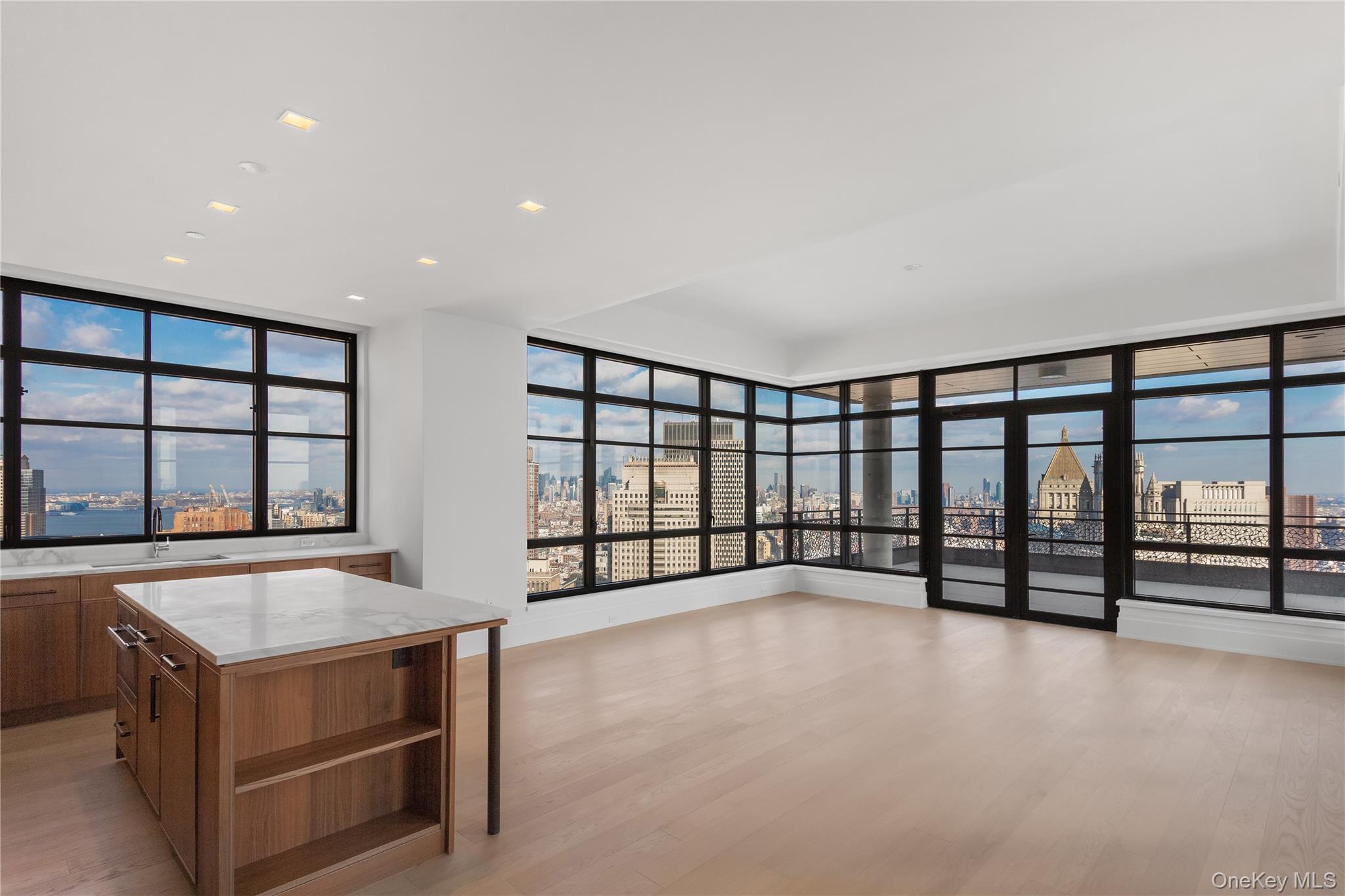 25 Park Row Unit: 34B