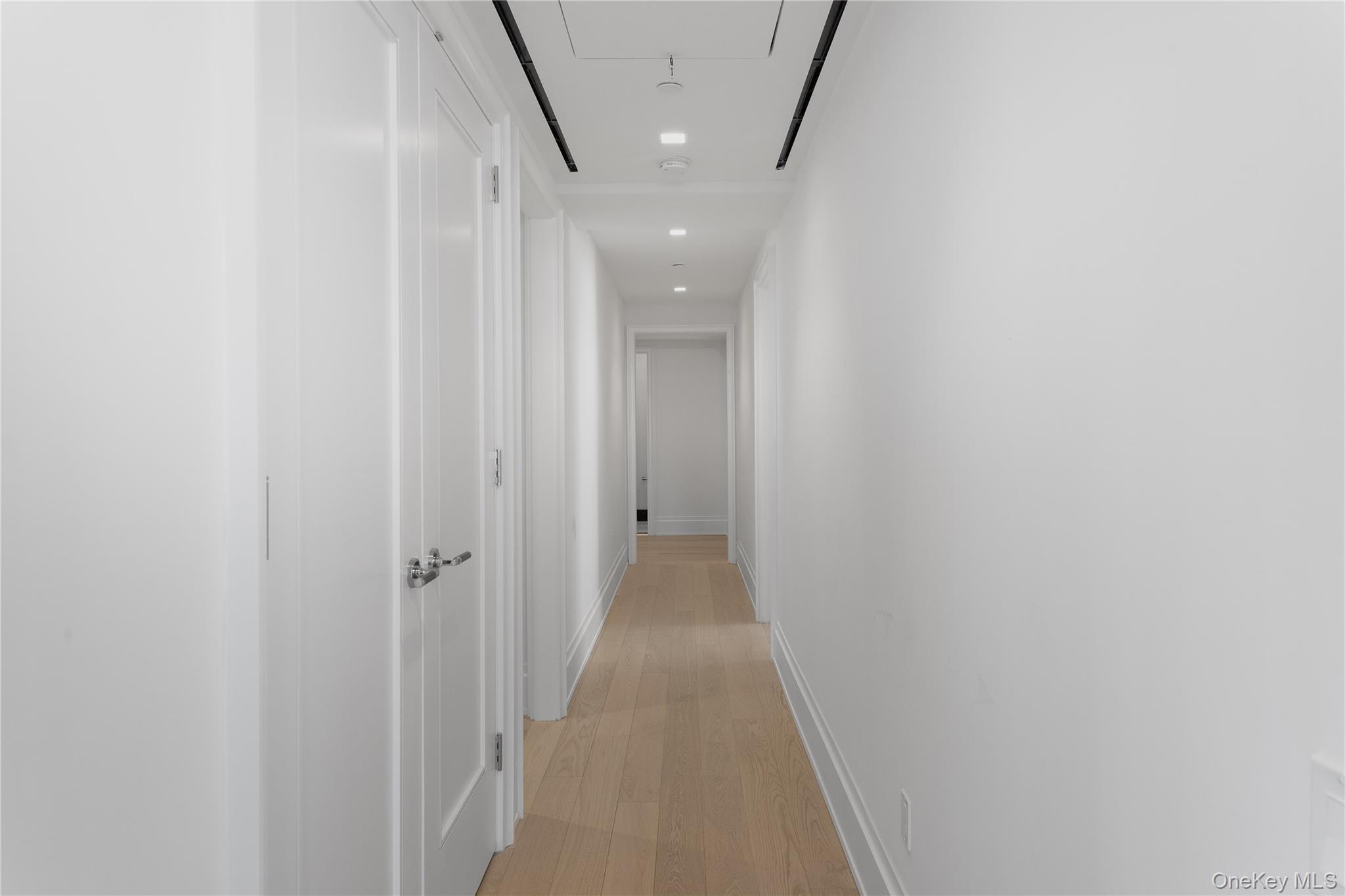 25 Park Row Unit: 34B