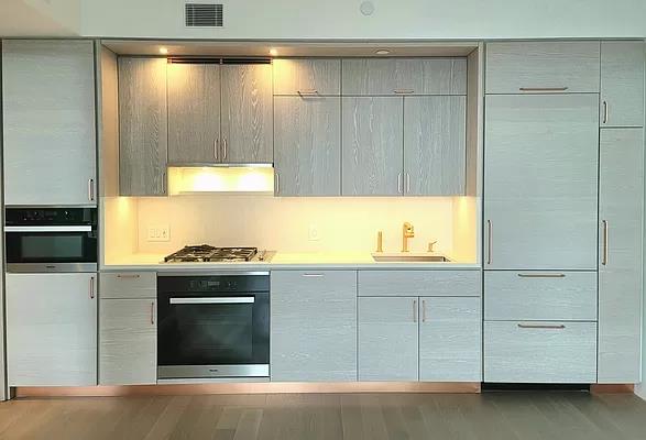138 Willoughby Street 21-K
